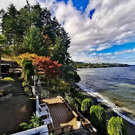 Walkon Waterfront Castle Cove Inn Chemainus Exterior photo